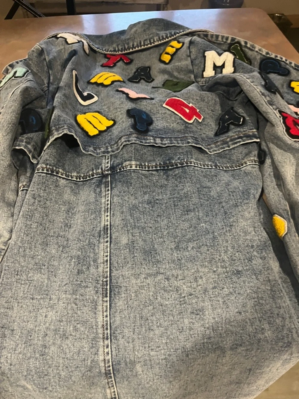 AKIRA Acid Wash Blue Denim Trench with Patch Sleeves - Picture 2 of 2